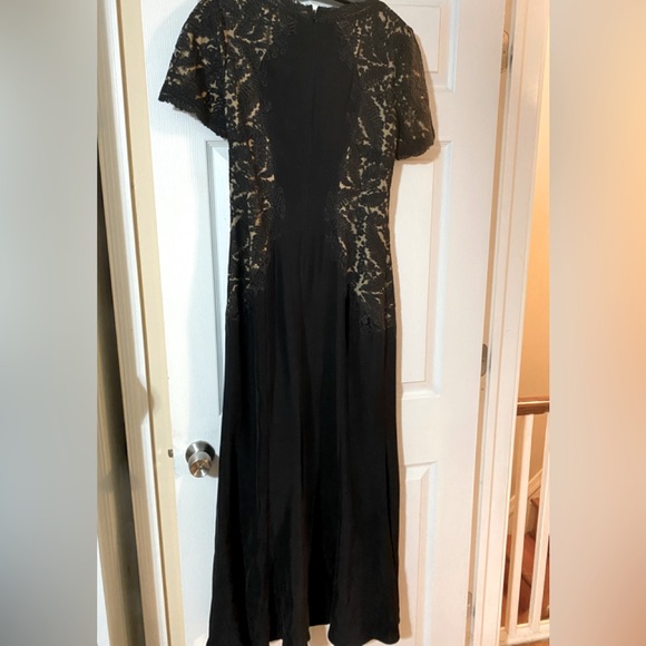 Black lace side/nude lining dress - Picture 1 of 2